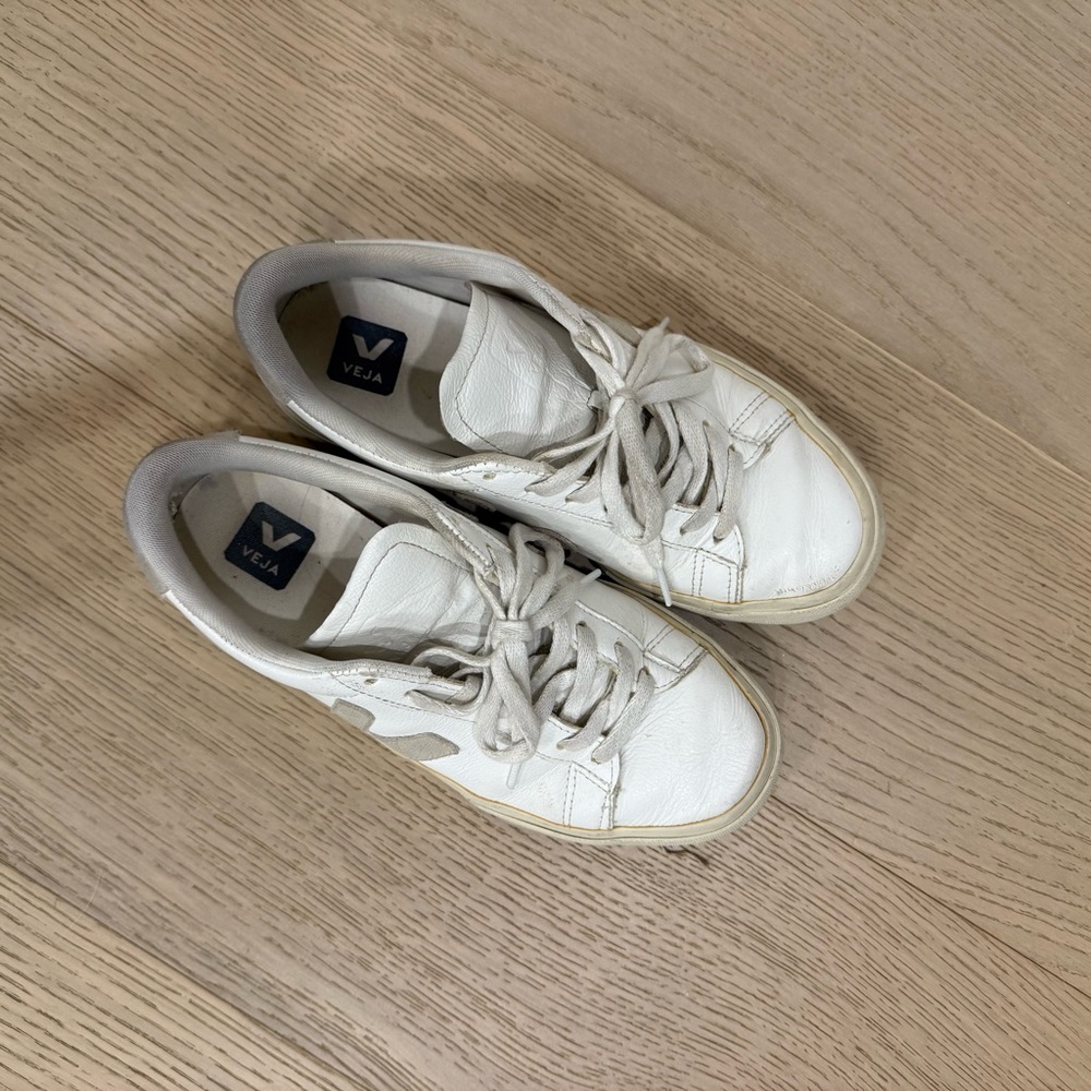 Veja Off-White Casual Sneakers
